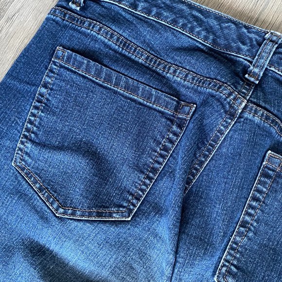 Jones New York Jeans - Size 14 Short with Secret Slimming - Picture 6 of 9